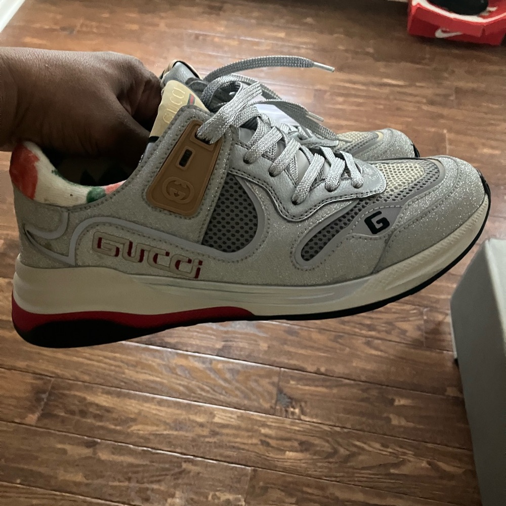 Gucci sneakers gray size 38.5